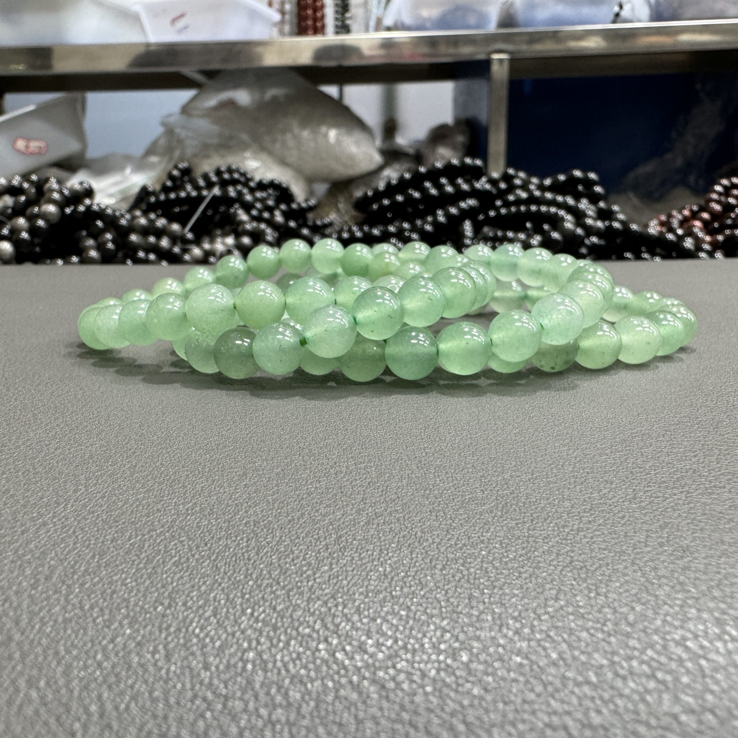 Natural green aventurine bracelet 8mm in size weighing approximately 20 grams - Image 3