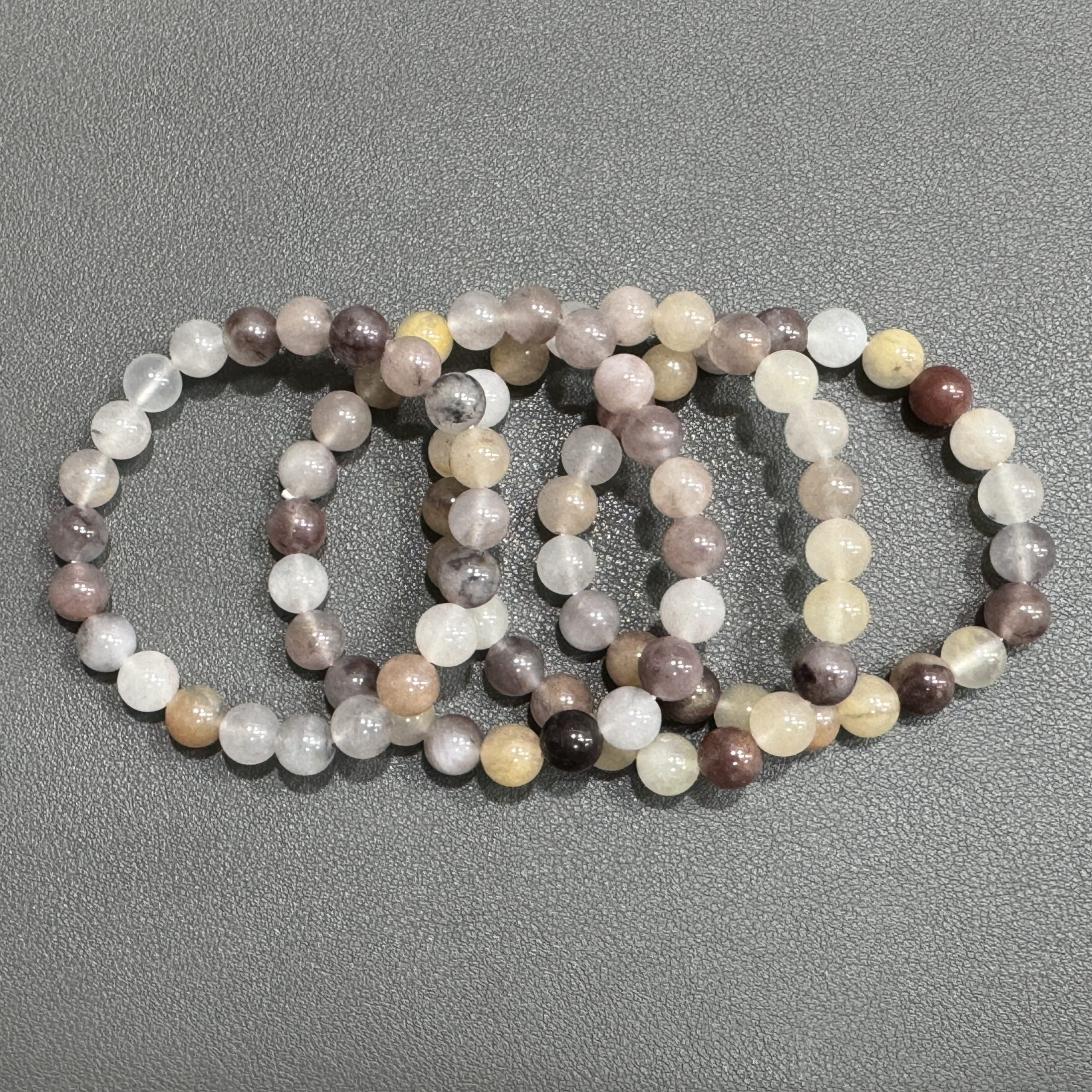 Natural colored aventurine bracelet, 8mm in size weighing approximately 20 grams - Image 4