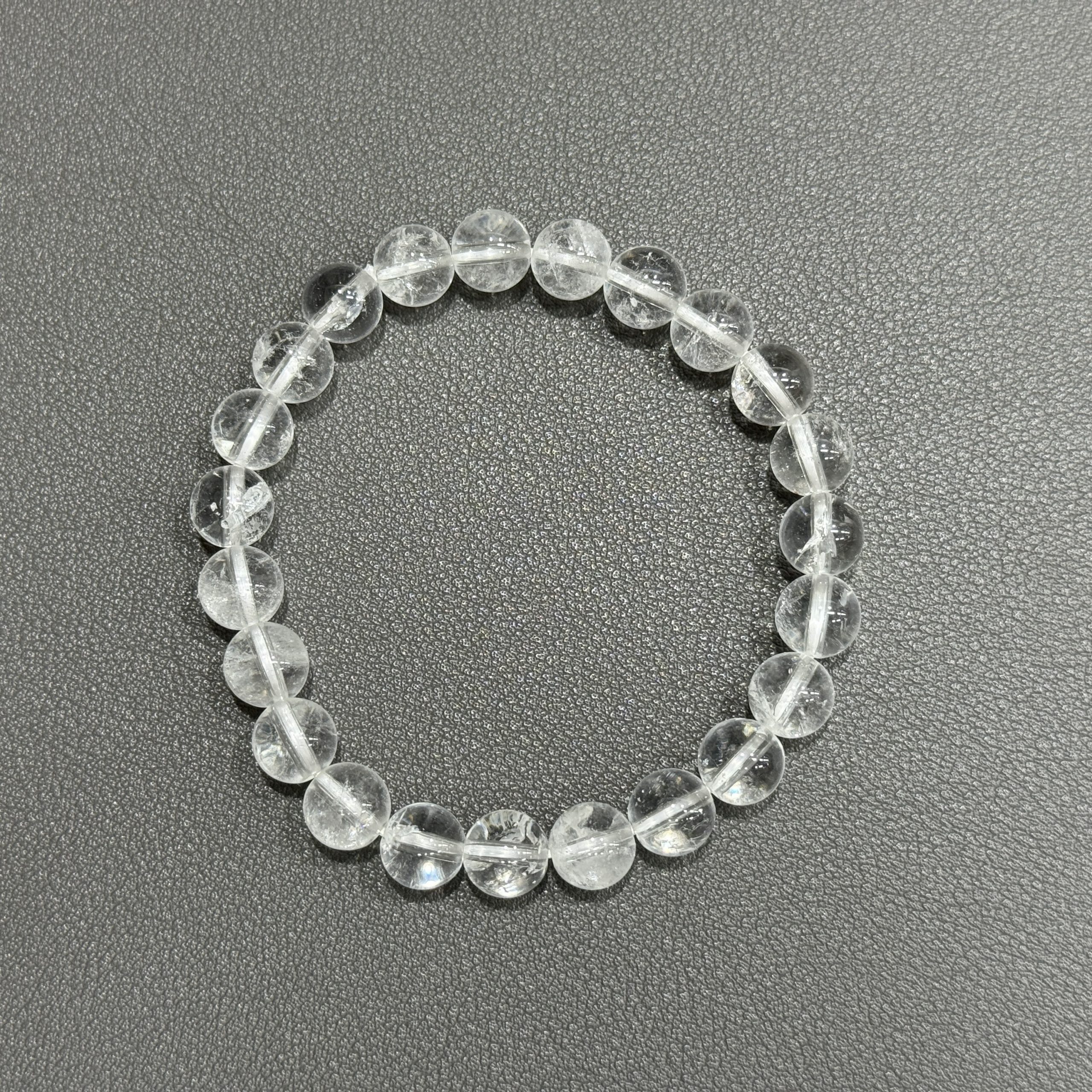 Natural clear quartz bracelet 8mm in size weighing approximately 20 grams - Image 2