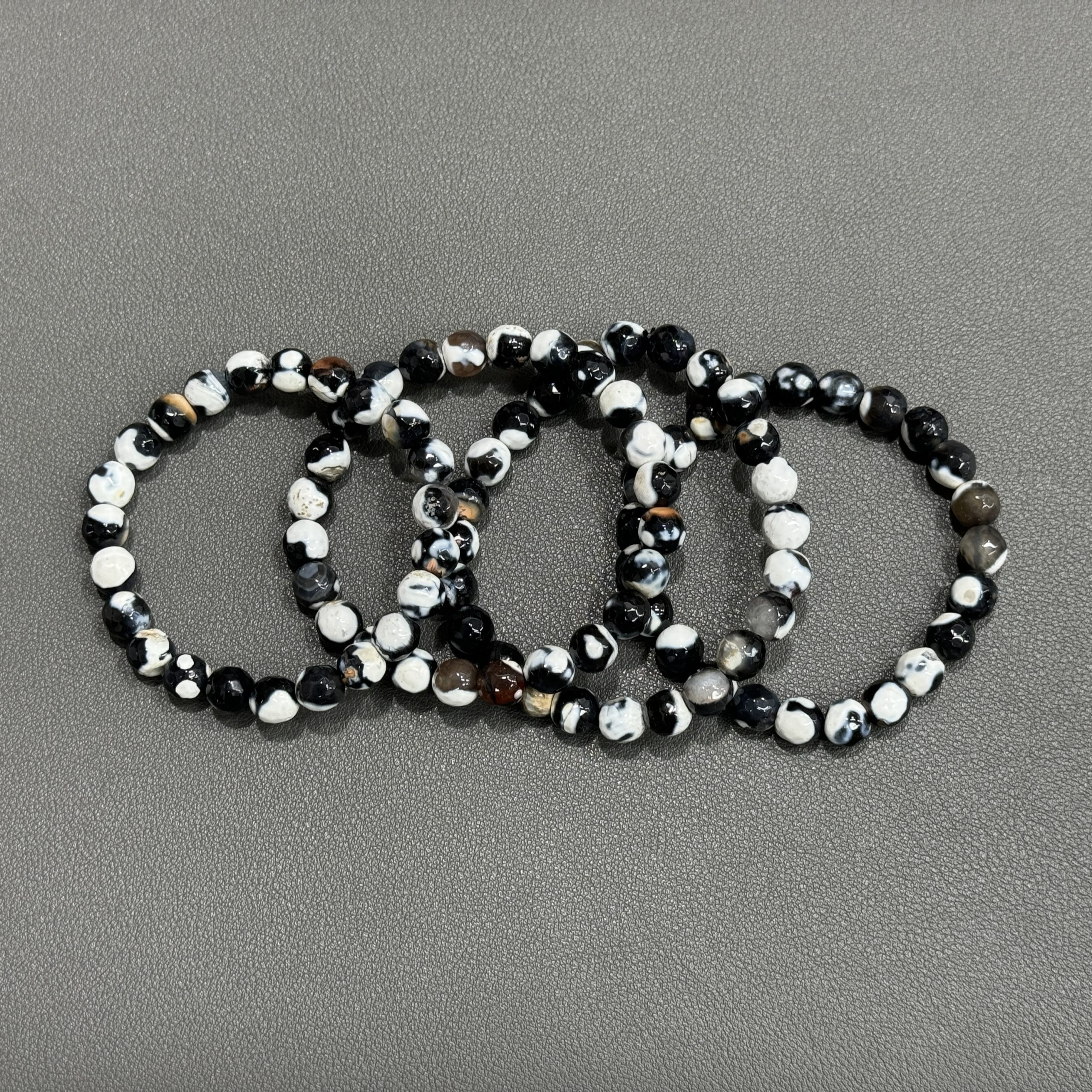 Natural orca agate bracelet 8mm in size weighing approximately 20 grams - Image 4