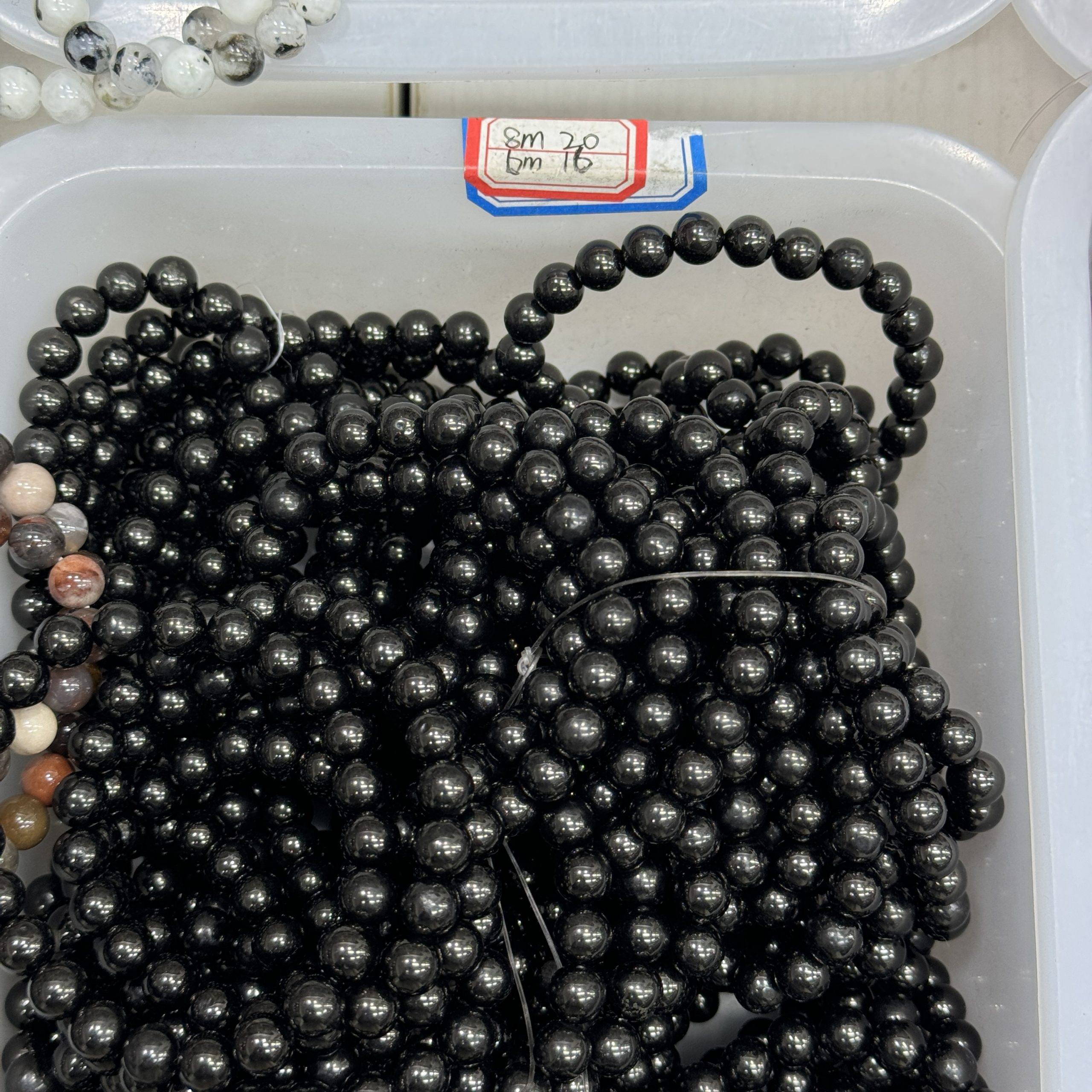 Natural black tourmaline bracelet 8mm in size weighing approximately 20 grams - Image 5