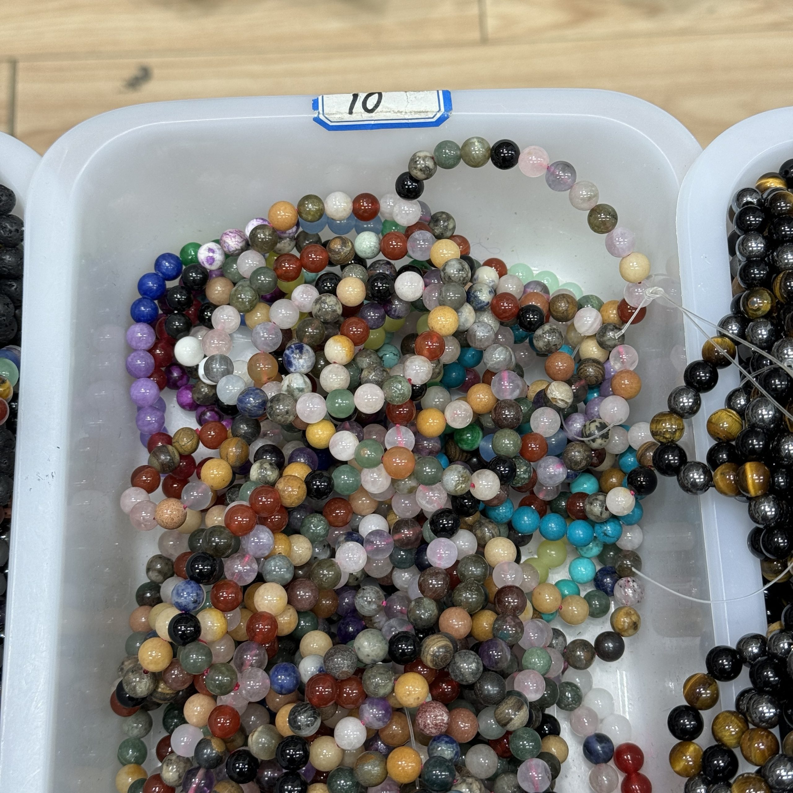 Natural mix crystals bracelet 8mm in size weighing approximately 20 grams - Image 5