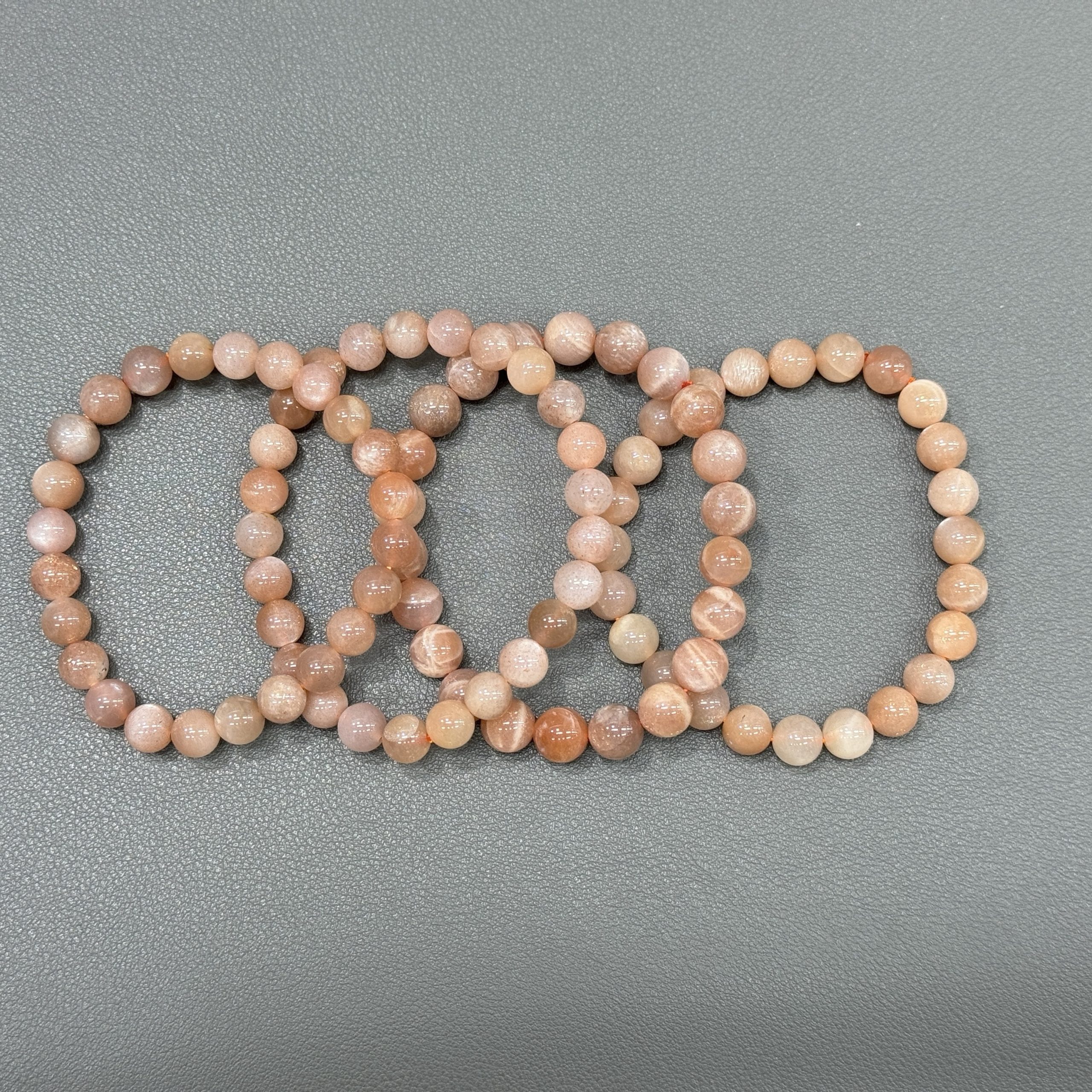 Natural orange moonstone bracelet 8mm in size weighing approximately 20 grams - Image 4