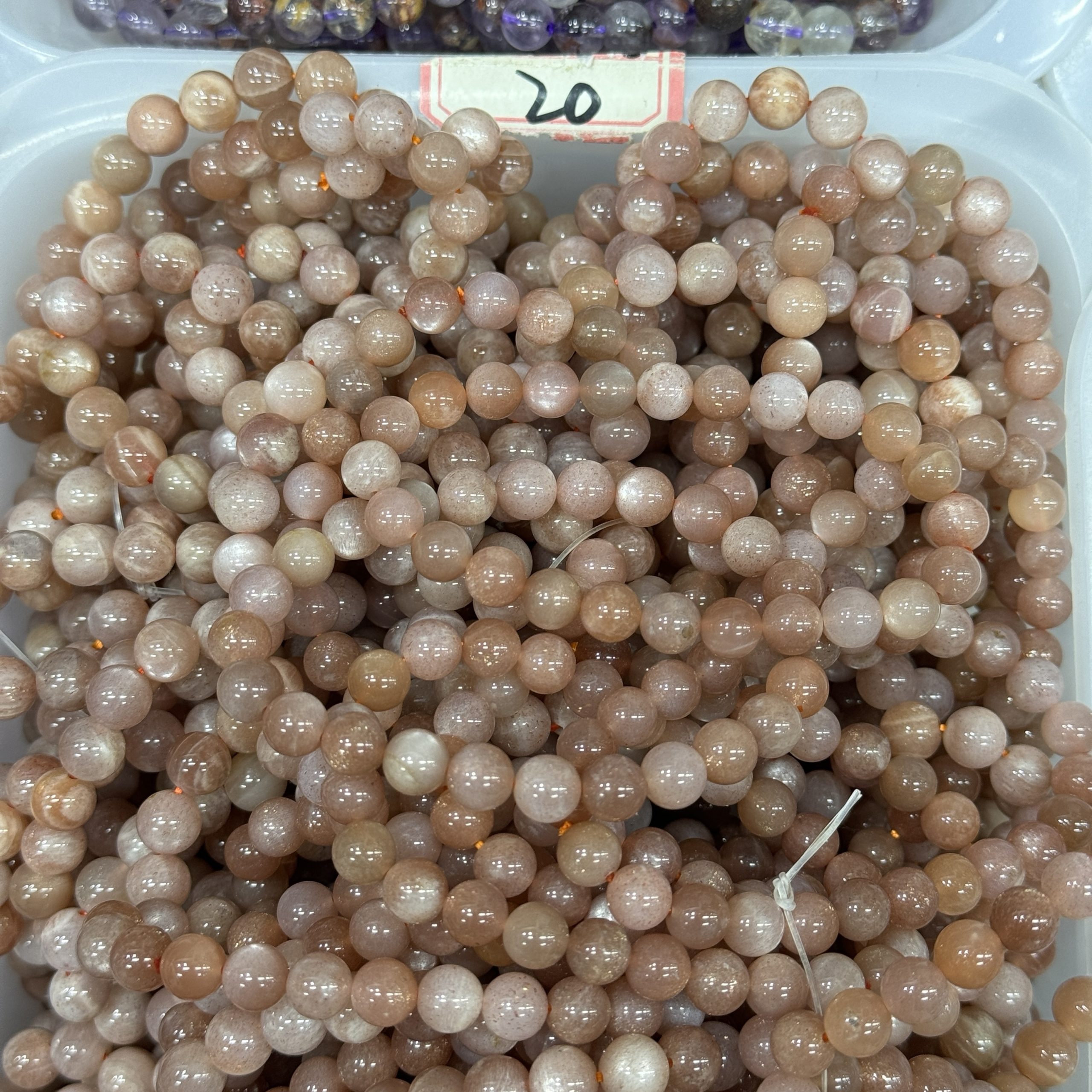 Natural orange moonstone bracelet 8mm in size weighing approximately 20 grams - Image 5