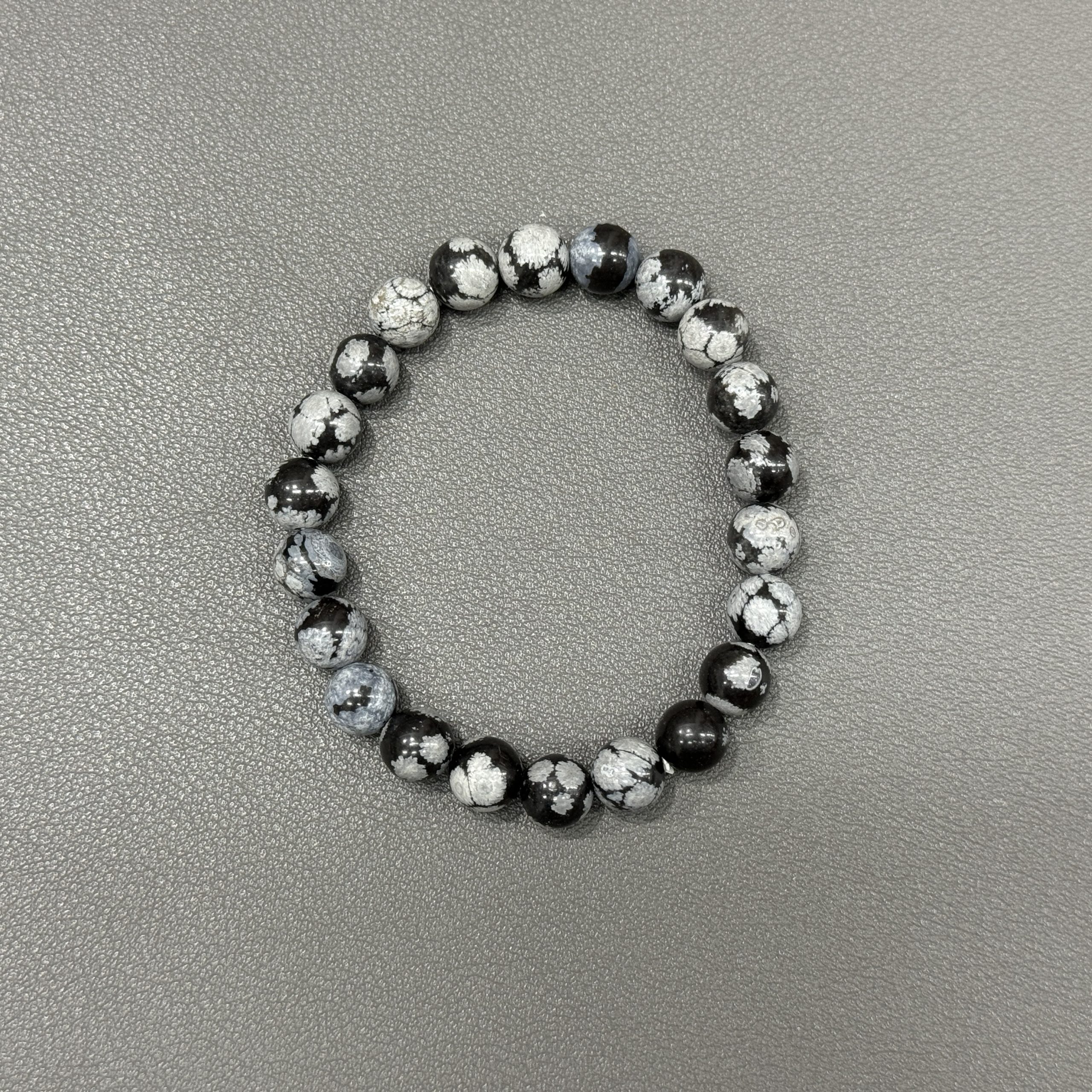 Natural snowflake obsidian bracelet 8mm in size weighing approximately 20 grams - Image 2