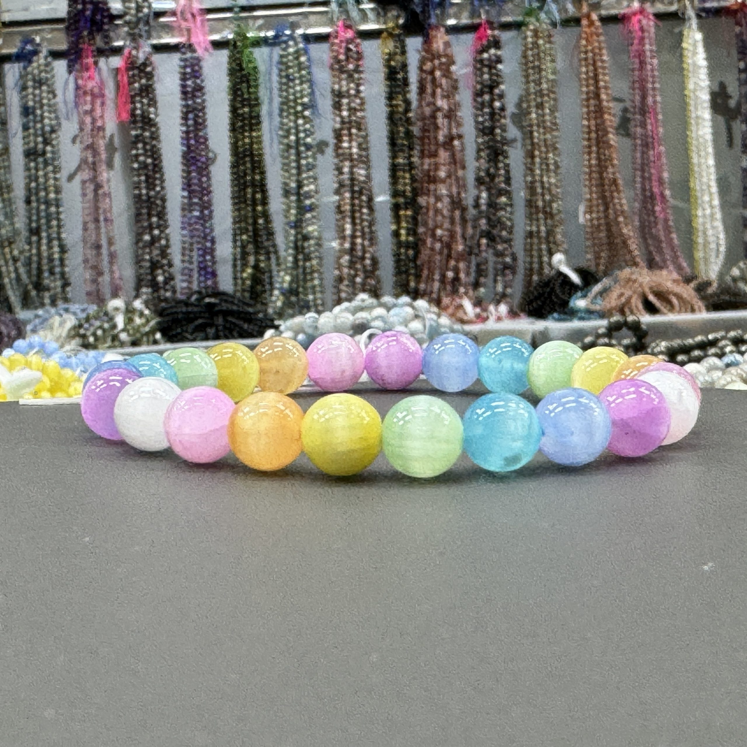 Cats eyes bracelet 8mm in size weighing approximately 20 grams