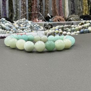 Natural amazonite bracelet 8mm in size weighing approximately 20 grams